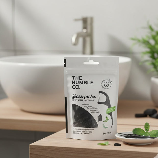 The Humble Co. Лъкчета за зъби с двоен конец 50бр - С активен въглен 